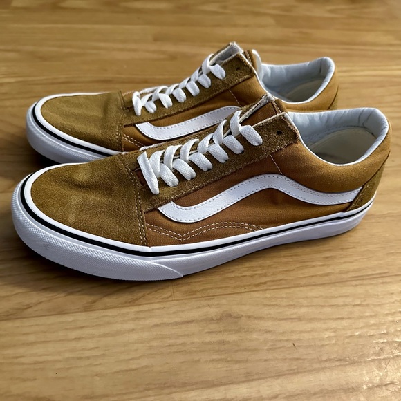 Vans Old Skool Shoes - Picture 3 of 8